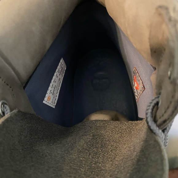 Grey 6inch timberland boot size 9 in women - Picture 5 of 8